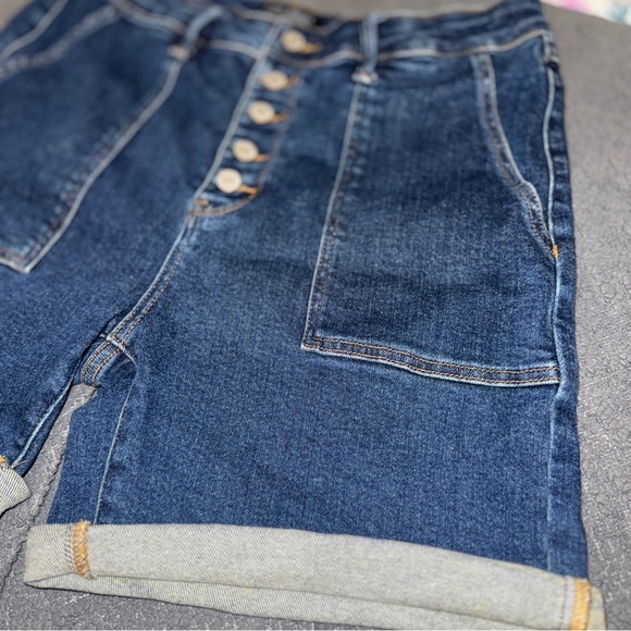Judy Blue High Rise Button Fly Denim Jean Shorts Stretch - Women’s sz XL​ - Picture 2 of 13